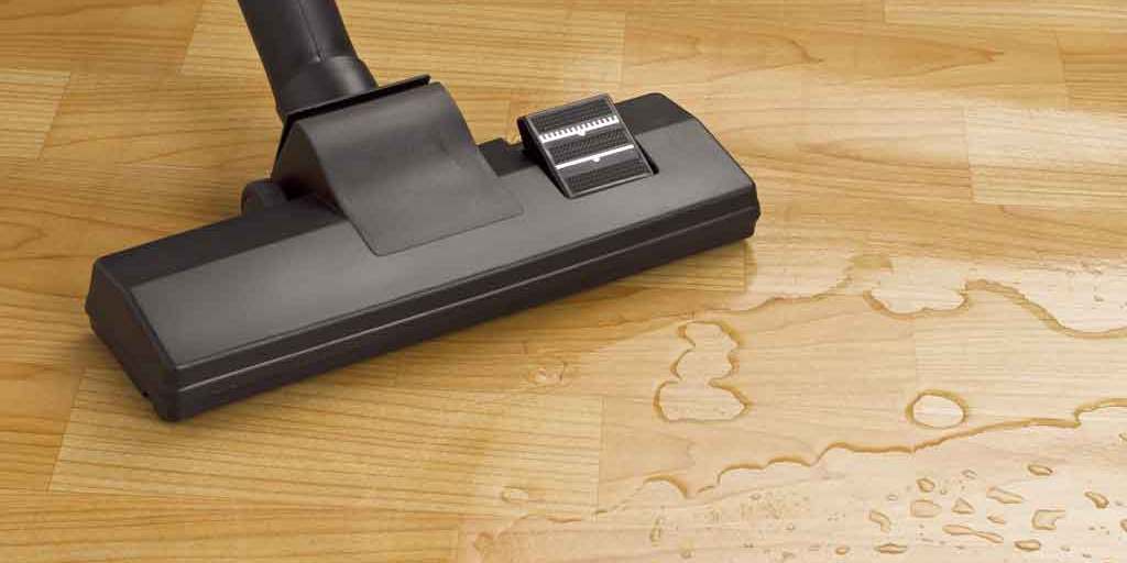 اقدامات ضروری موقع آب رفتن داخل جاروبرقی که باید انجام دهیم