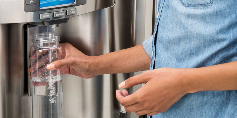 10 علت کار نکردن آبسردکن یخچال فریزر و ساید بای ساید