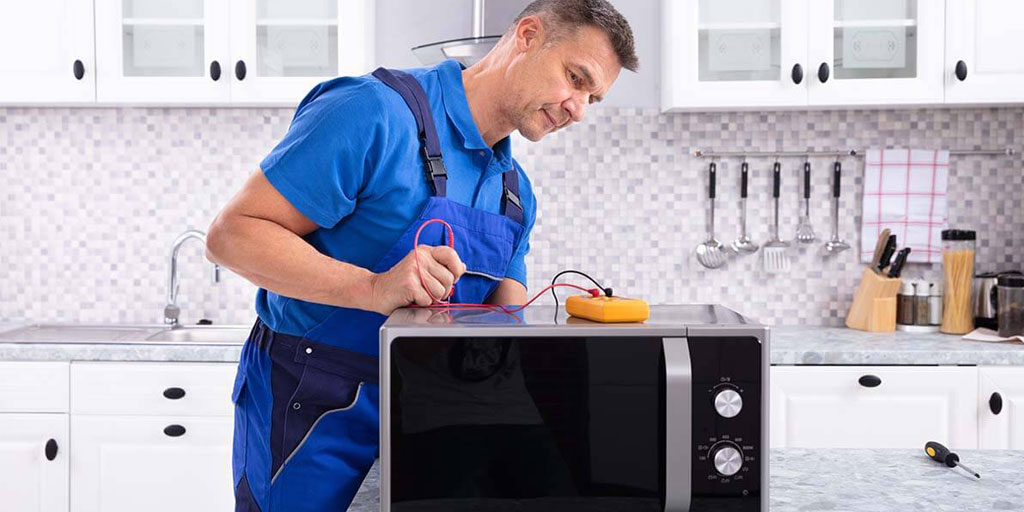 10 تا از مهم ترین دلایل خاموش شدن ناگهانی مایکروفر و راه حل