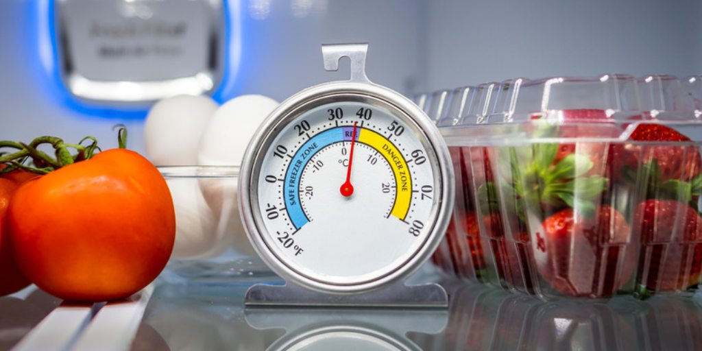 15 علت پایین آمدن دمای فریزر + راه حل